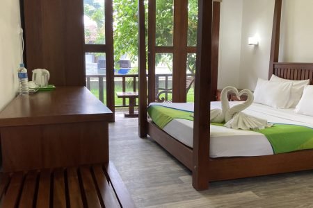 DEULAX ROOM